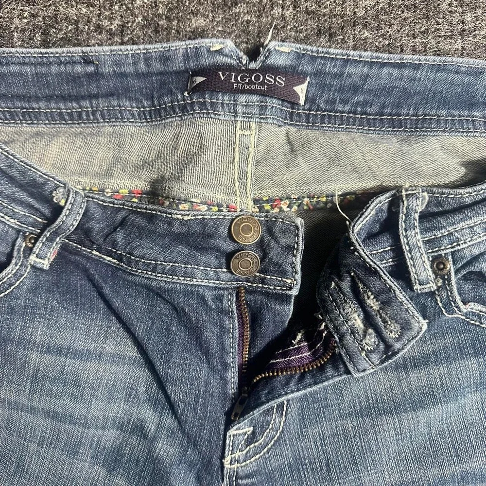 Vigoss Womens Denim Bermuda Shorts Blue Distressed Embroidered Size 16